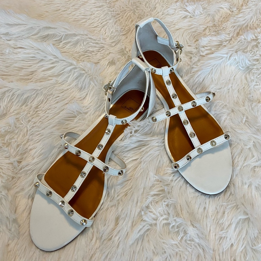 14th & Union white rockstud flat sandals size US10